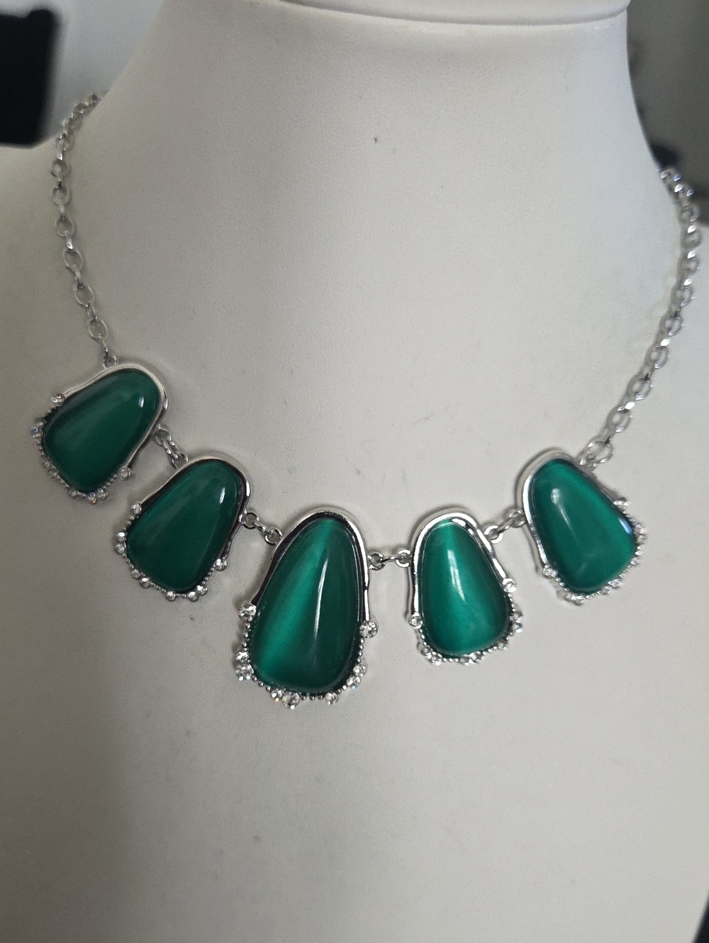 Paparazzi Newport Princess Green Necklace NWT